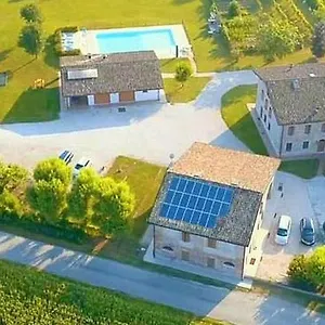  Casa di campagna La Garzaga Turismo Rurale
